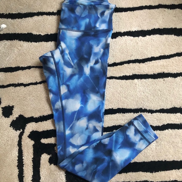 Lululemon leggings - Picture 1 of 3